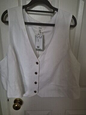 H&M Linens Women's White Button-Front Vest Top